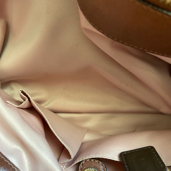 Gently used. Still in great shape - Picture 6 of 7